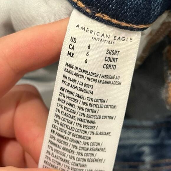American Eagle Curvy Mom Jeans High-Rise Strigid Denim Medium Wash Blue Size 6 - Picture 5 of 12